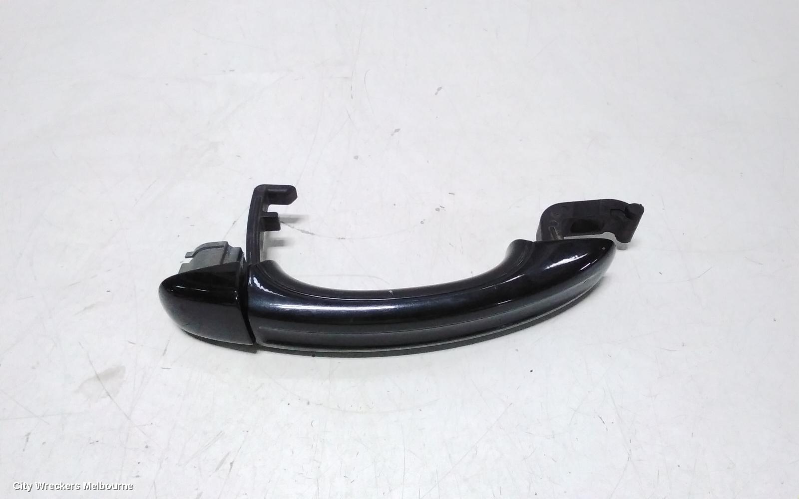 AUDI Q7 DOOR HANDLE, 4L, RH FRONT, OUTER, 09/2006 - 08/2015