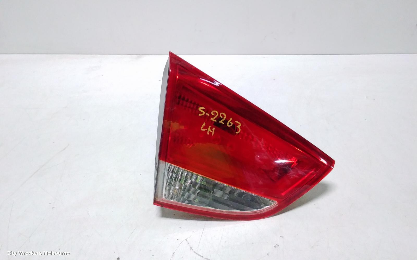 HYUNDAI IX35 REAR GARNISH, TAILGATE LAMP (LH SIDE), LM SERIES (VIN KMHJ), 11/2009 - 01/2016