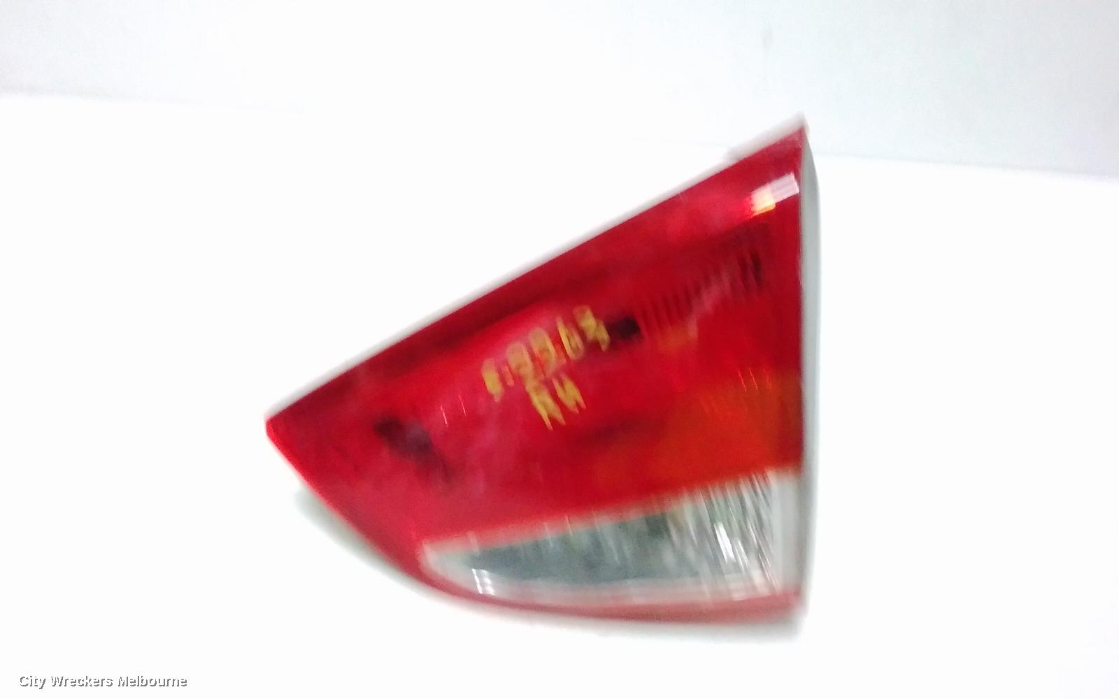 HYUNDAI IX35 REAR GARNISH, TAILGATE LAMP (RH SIDE), LM SERIES (VIN KMHJ), 11/2009 - 01/2016