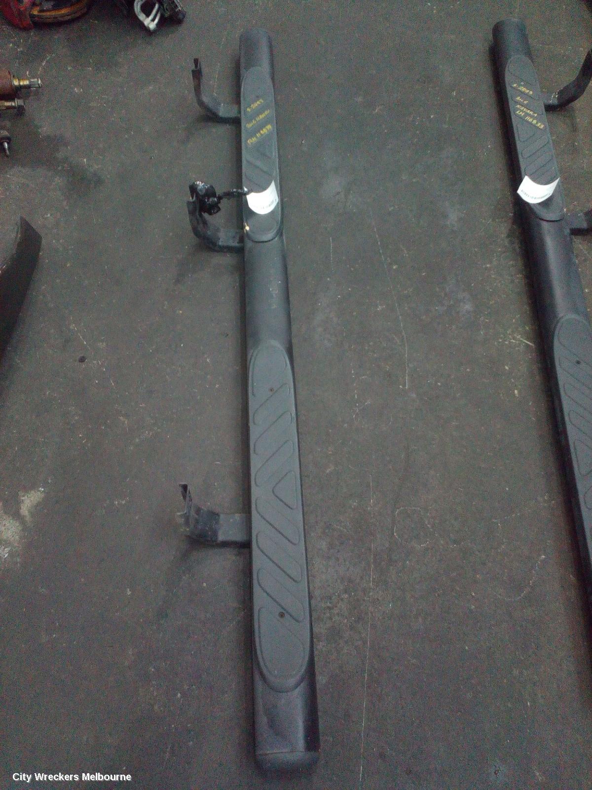 NISSAN NAVARA SIDE STEP/SKIRT, D40 (VIN VSK), RH SIDE, FACTORY, DUAL CAB, 09/2005 - 08/2015