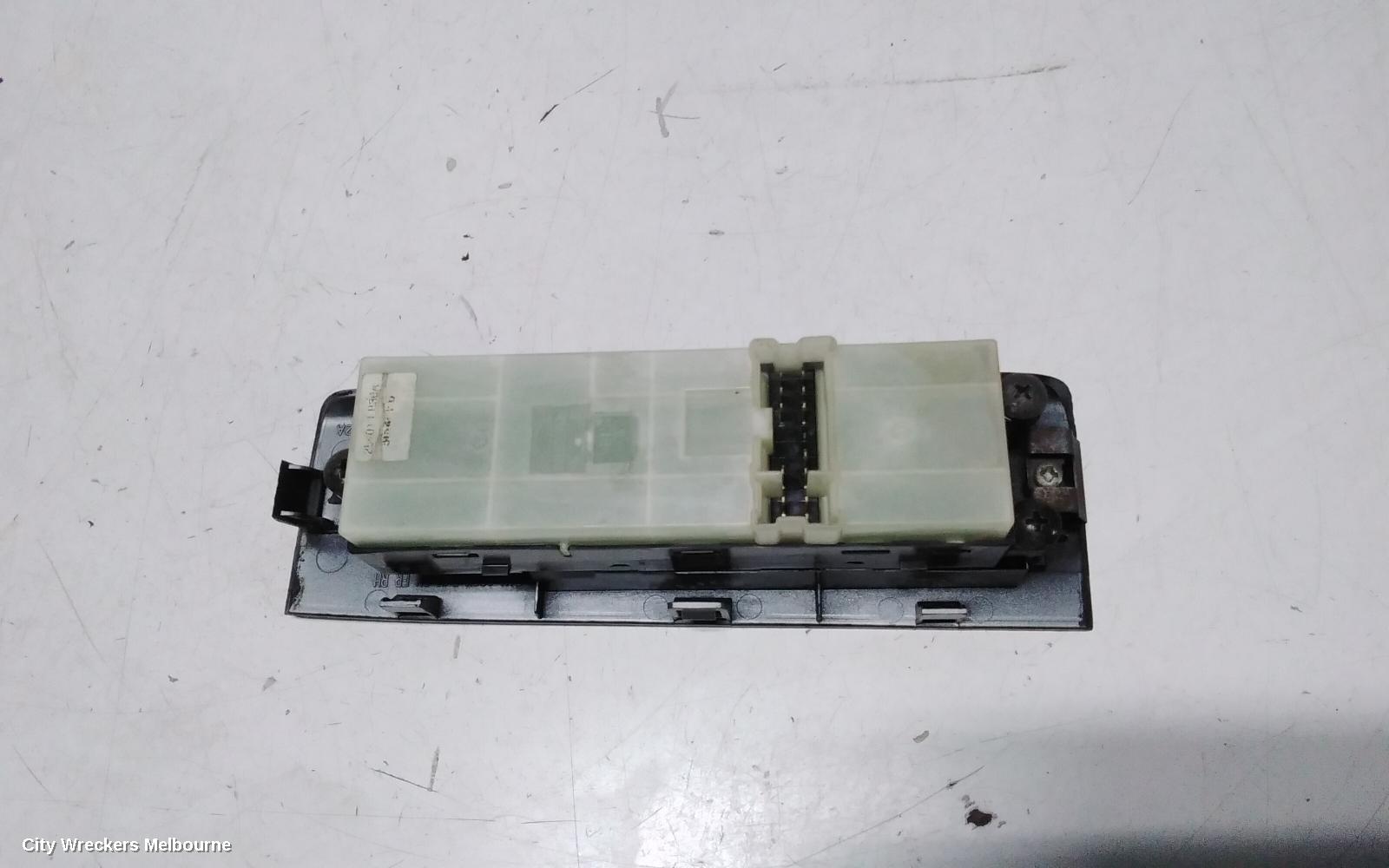 NISSAN NAVARA PWR DR WIND SWITCH, D40, RH FRONT (MASTER SWITCH), 4DR TYPE, SINGLE PLUG, NON CENTRAL LOCKING TYPE, 09/2005 - 08/2015