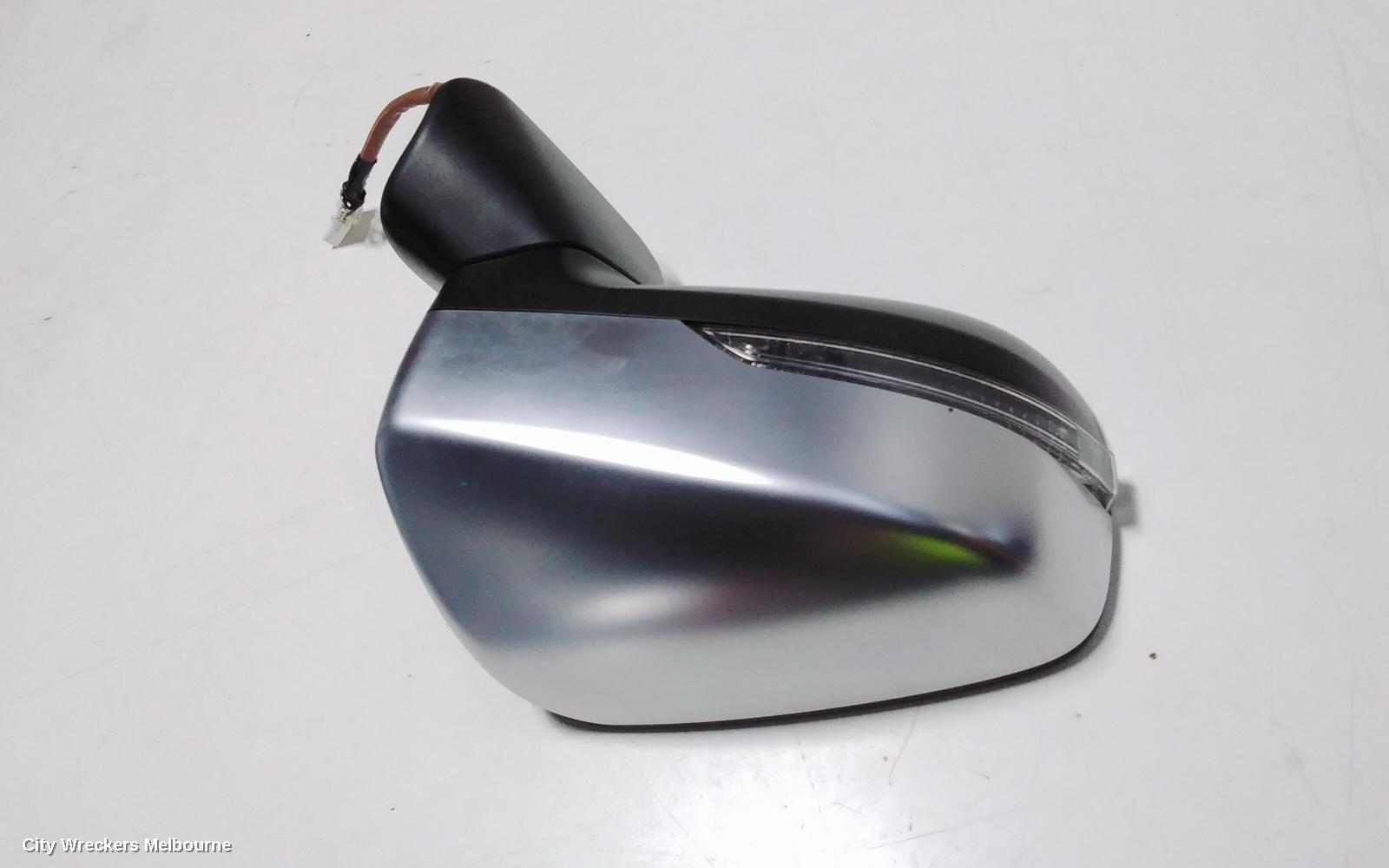 SUBARU FORESTER RIGHT DOOR MIRROR, SK, POWER FOLD, NON MEMORY, NON CAMERA, BODY COLOUR, 08/2018 ONWARDS