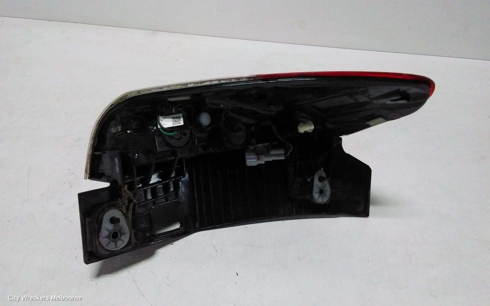 SUBARU FORESTER RIGHT TAILLIGHT, SK, IN BODY, LED TYPE, 08/2018 ONWARDS