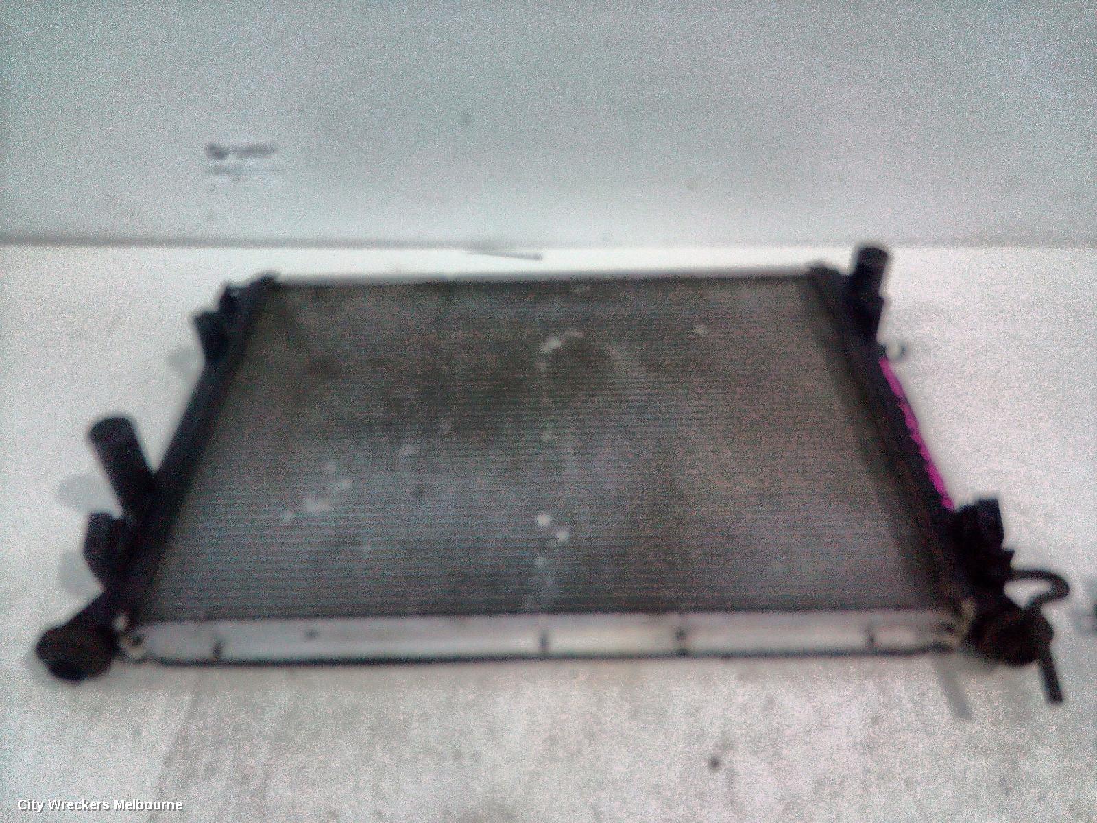 CHRYSLER 300C RADIATOR, AUTO, 3.5, PETROL, 10/2005 - 12/2011