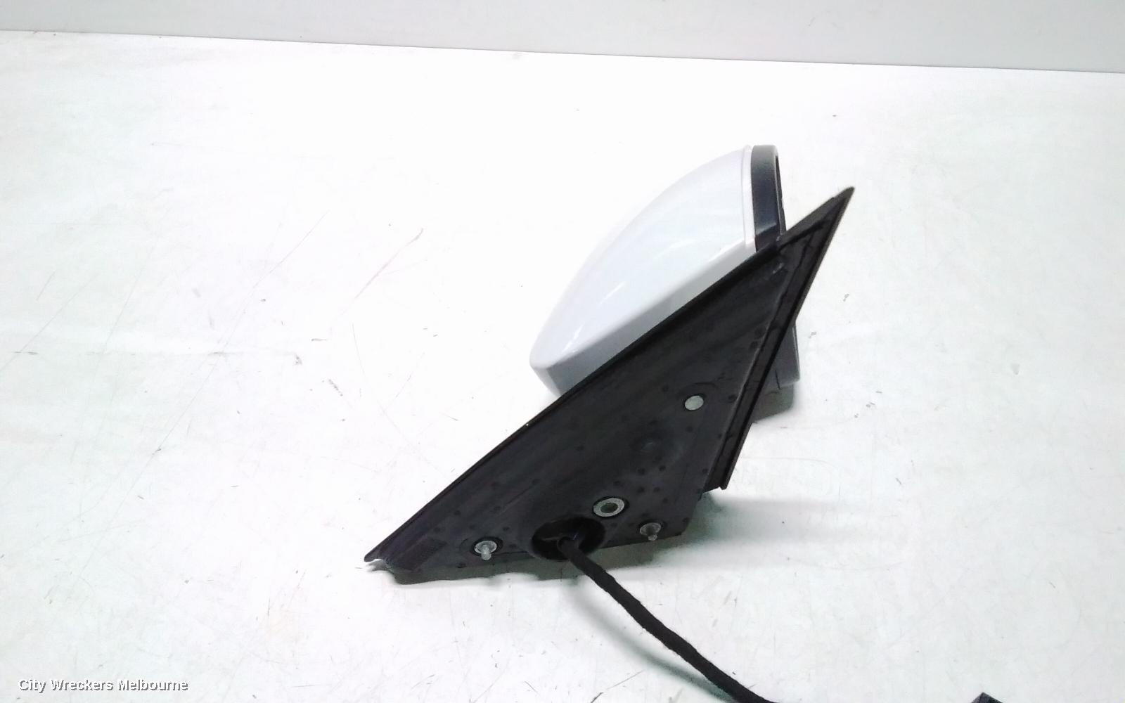 SKODA KAMIQ RIGHT DOOR MIRROR, NW, POWER FOLD, W/ LANE KEEPING AND LANE CHANGE SYSTEM TYPE, 06/2020 ONWARDS