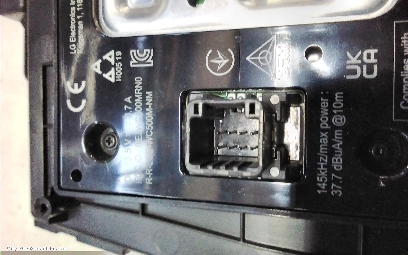 RENAULT ARKANA, JL1, 05/2021 ONWARDS, MOBIL CHARGER : 136469