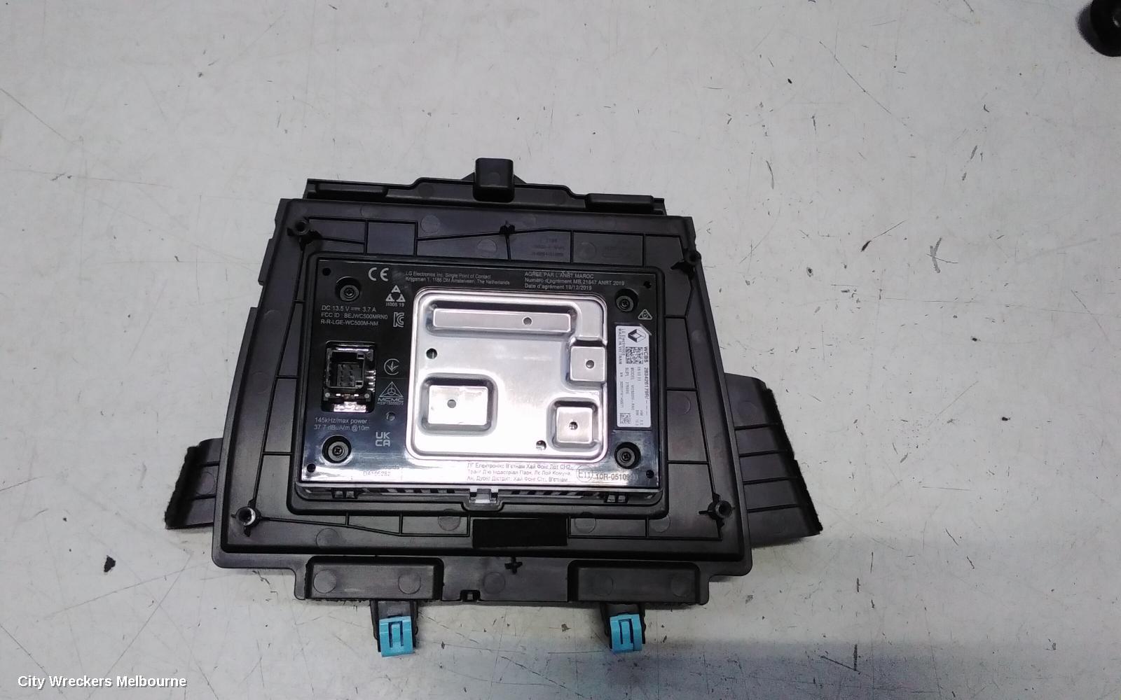 RENAULT ARKANA, JL1, 05/2021 ONWARDS, MOBIL CHARGER : 136469