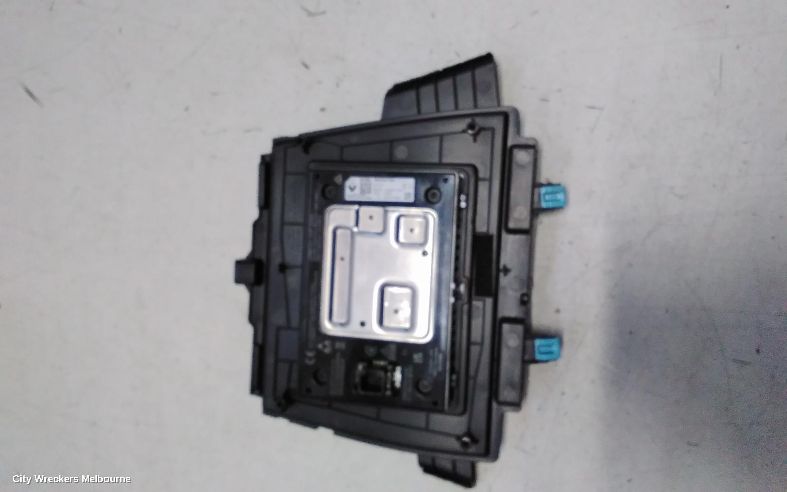 RENAULT ARKANA, JL1, 05/2021 ONWARDS, MOBIL CHARGER : 136469