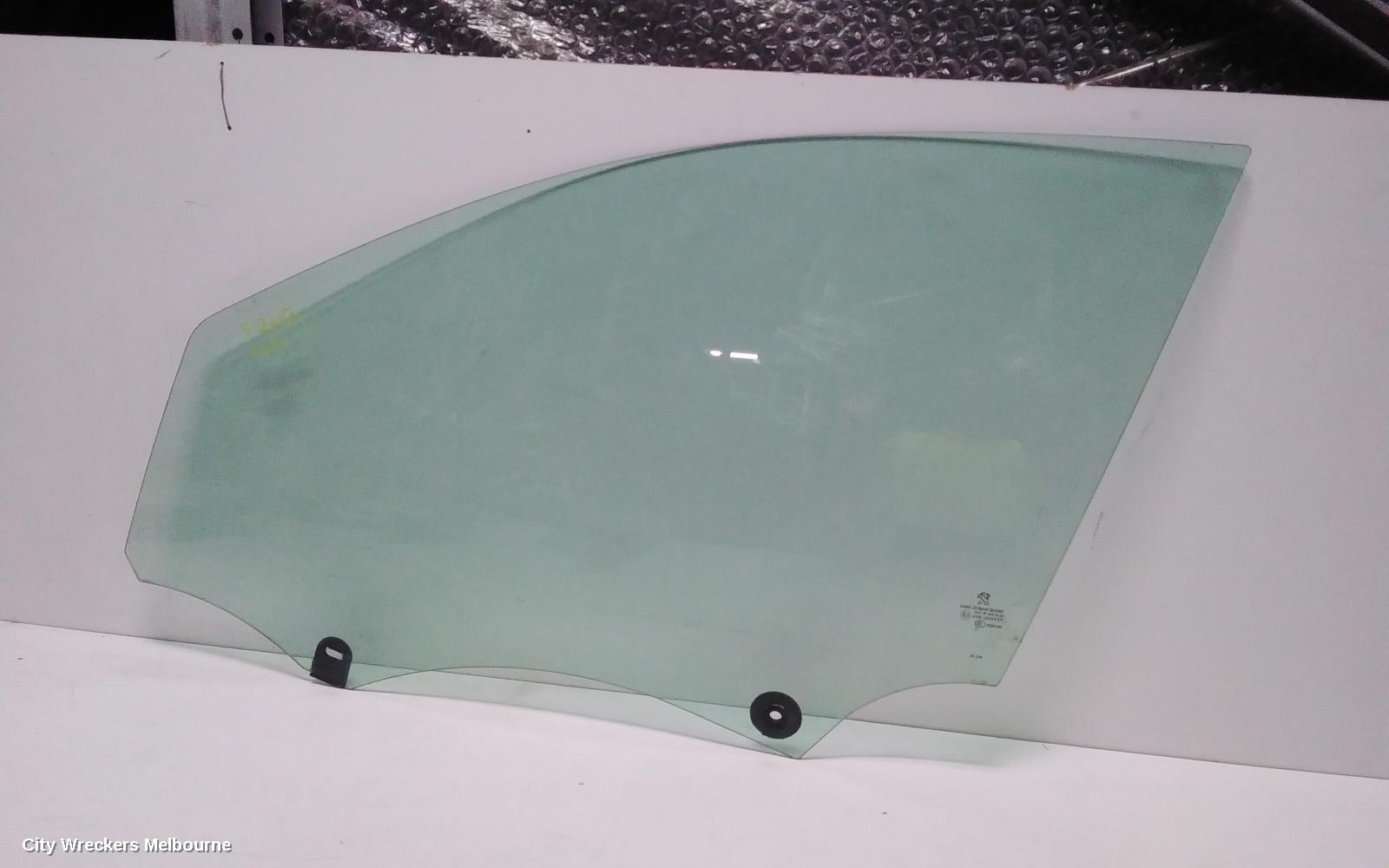 PEUGEOT 308 LEFT FRONT DOOR WINDOW, T9, 10/2014 - 05/2021
