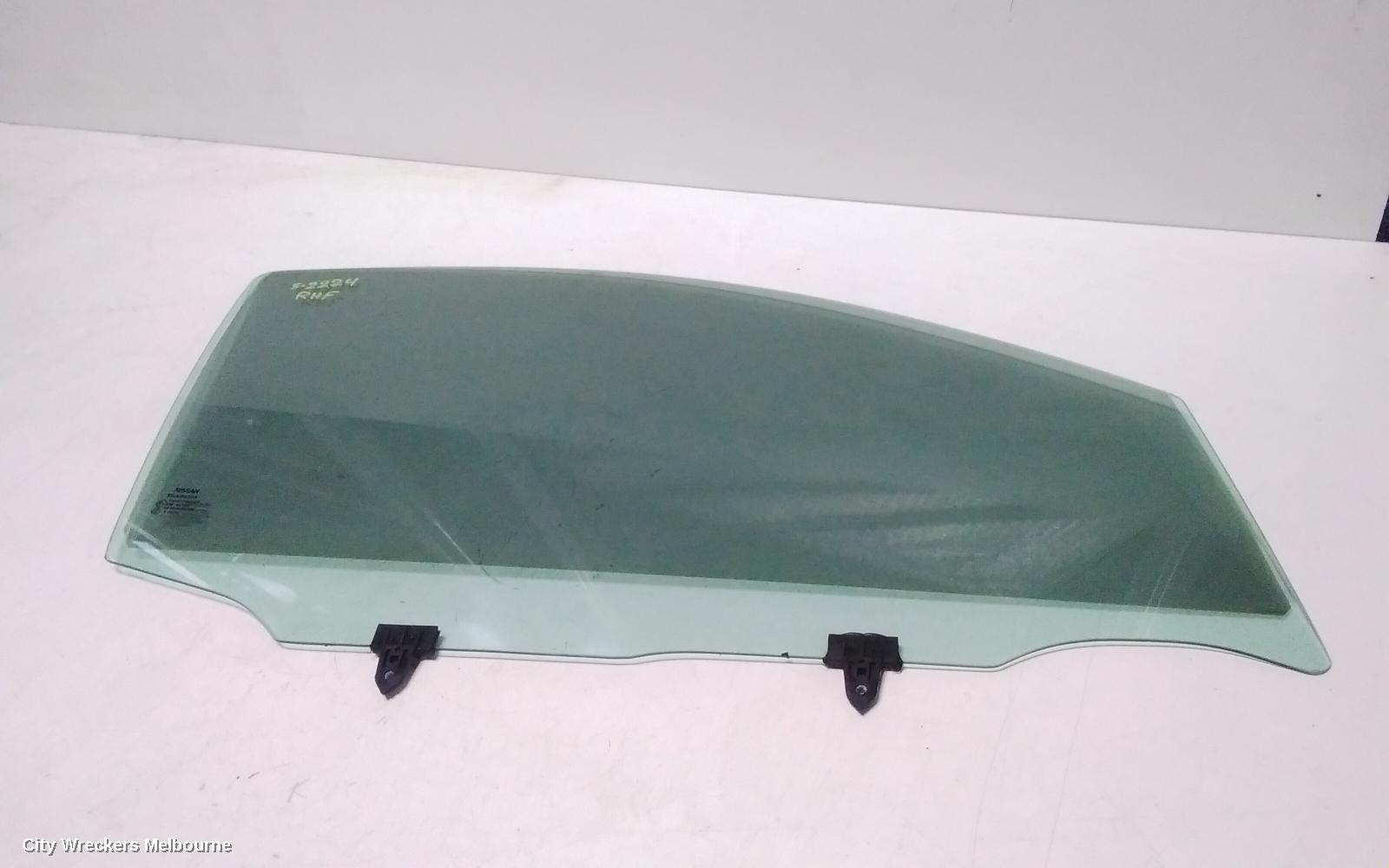 NISSAN DUALIS RIGHT FRONT DOOR WINDOW, J10, 5 SEATER TYPE, 10/2007 - 05/2014