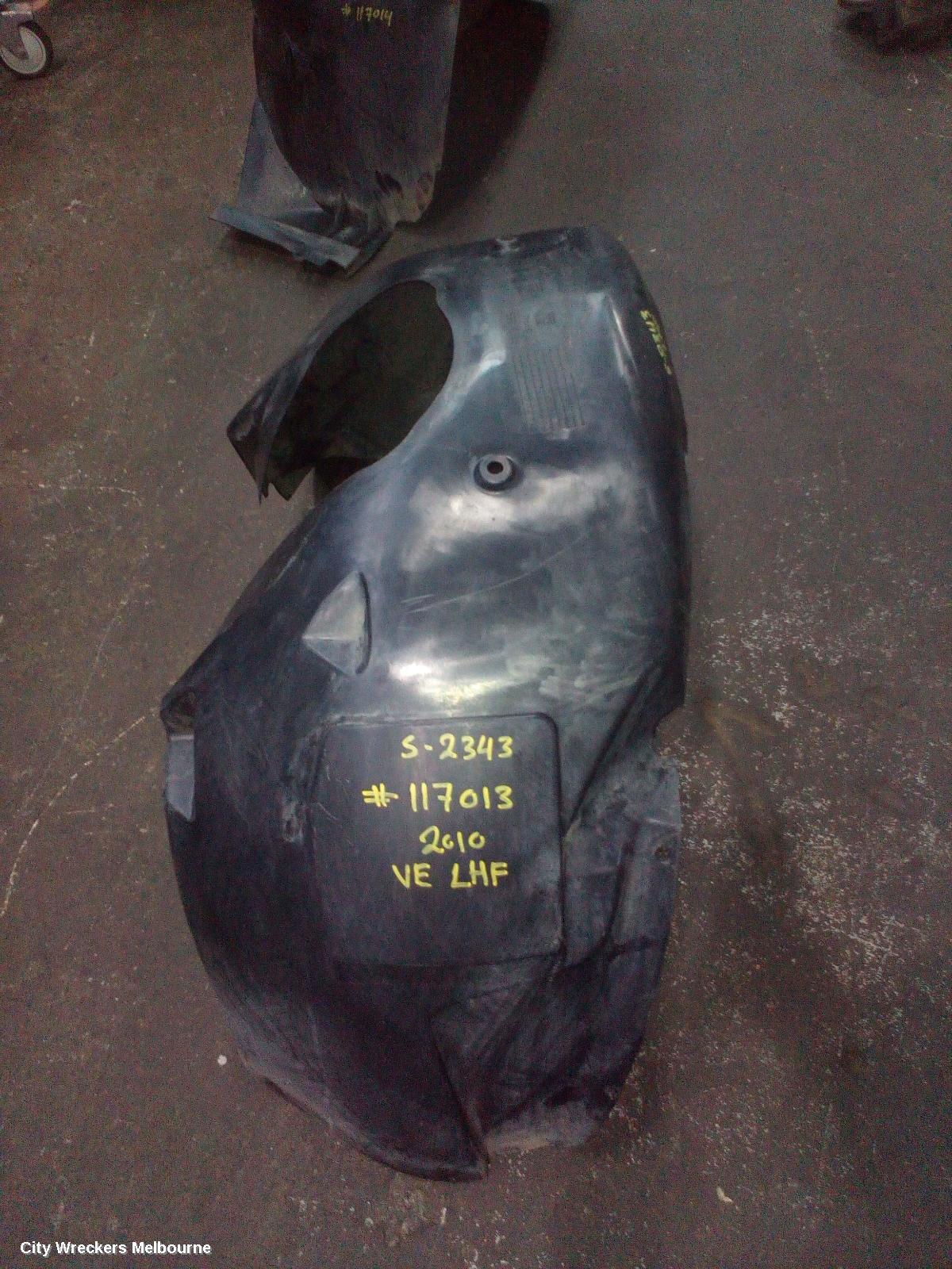 HOLDEN COMMODORE LEFT GUARD LINER, VE, FRONT, 08/2006 - 05/2013