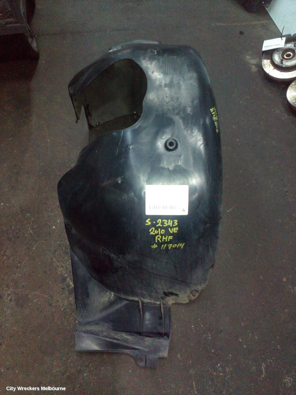 HOLDEN COMMODORE RIGHT GUARD LINER, VE, FRONT, 08/2006 - 05/2013