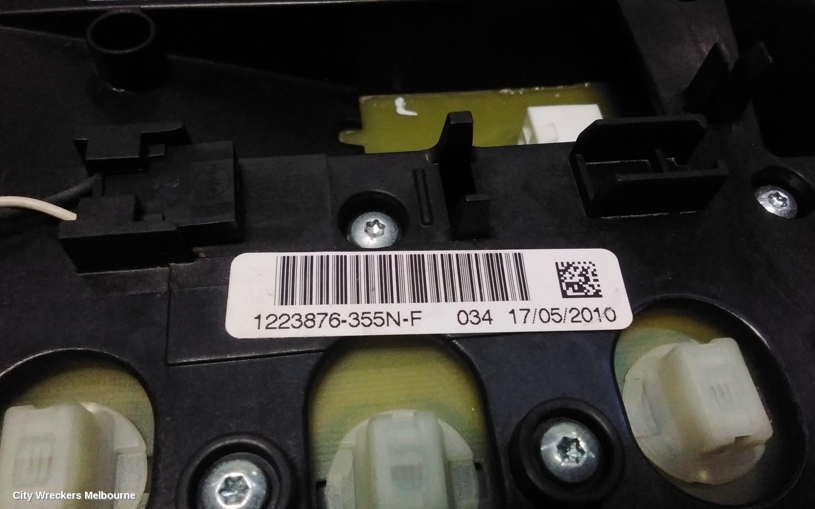 HOLDEN COMMODORE COURTESY LIGHT, FRONT, DARK GREY, VE, 08/2006 - 05/2013