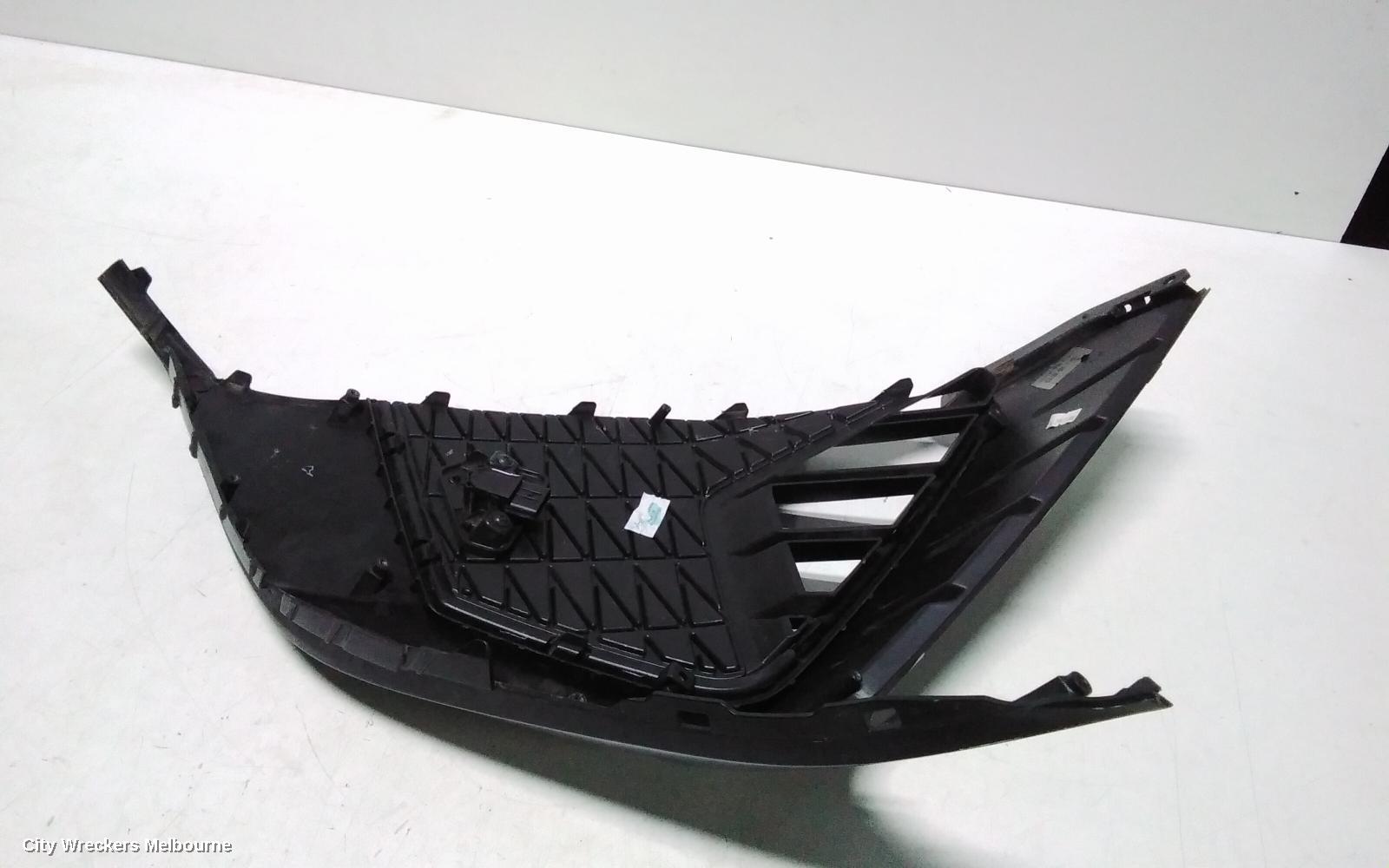 HYUNDAI I30 LEFT INDICATOR/FOG/SIDE, FRONT TURN SIGNAL, CN7, SEDAN (S.KOREA VIN KMHL), 08/2020 ONWARDS