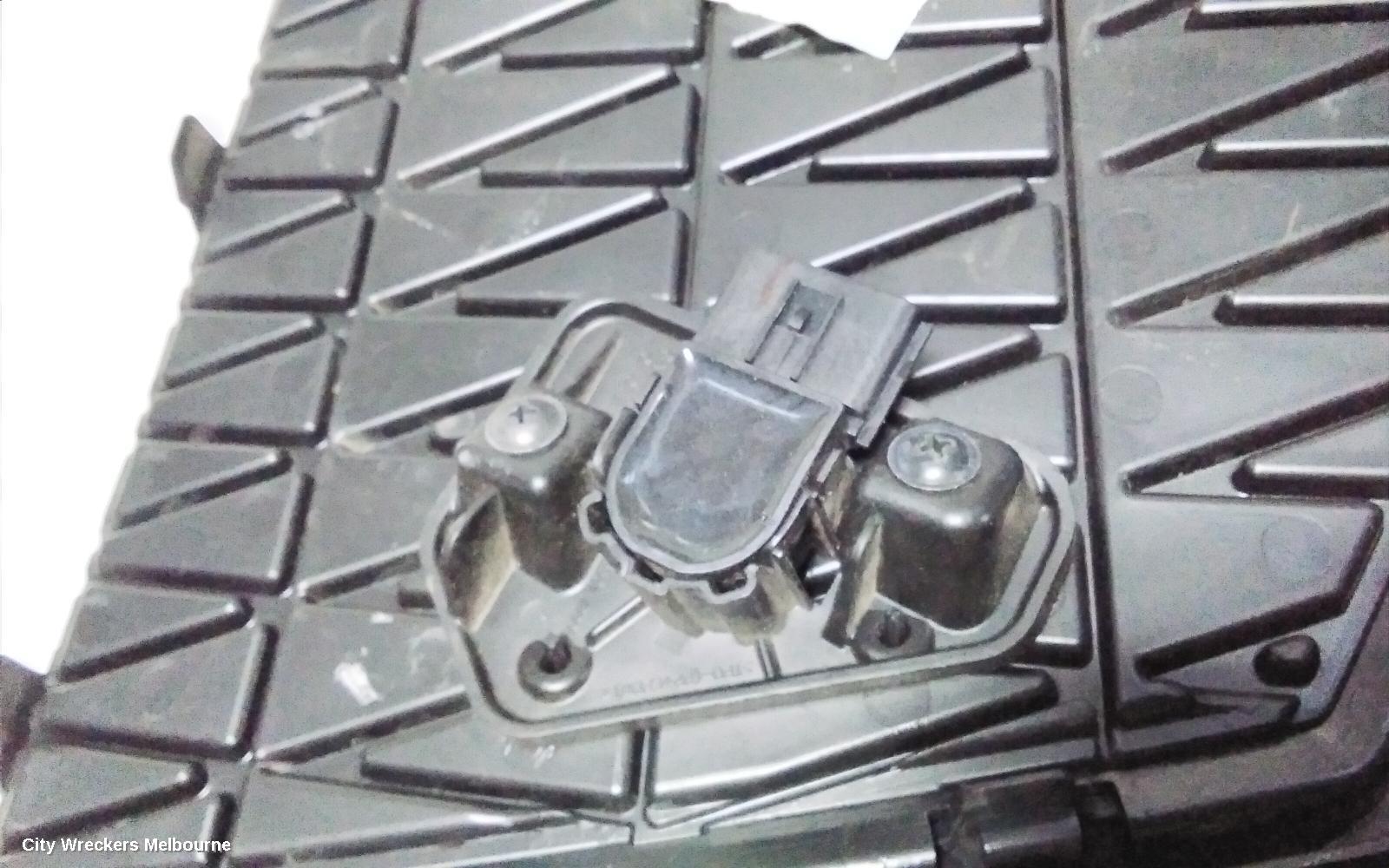 HYUNDAI I30 LEFT INDICATOR/FOG/SIDE, FRONT TURN SIGNAL, CN7, SEDAN (S.KOREA VIN KMHL), 08/2020 ONWARDS