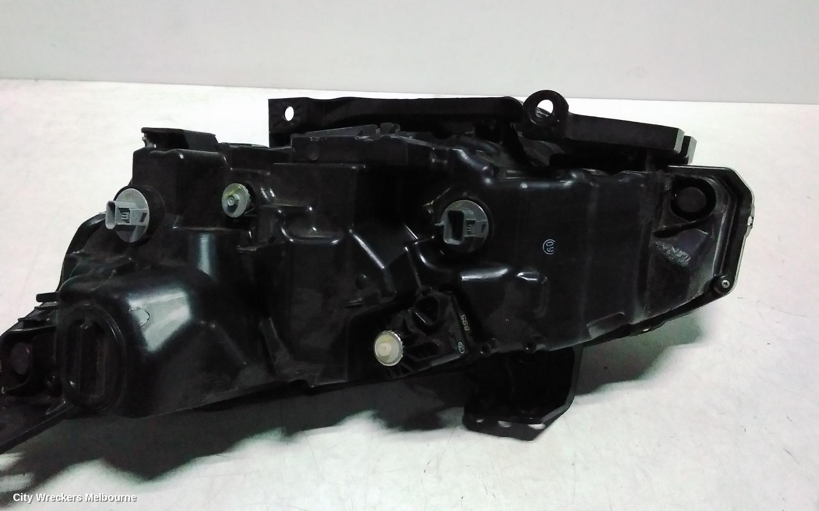 HONDA CIVIC RIGHT HEADLAMP, 10TH GEN, HATCH/SEDAN, LED TYPE, 05/2016 - 08/2021