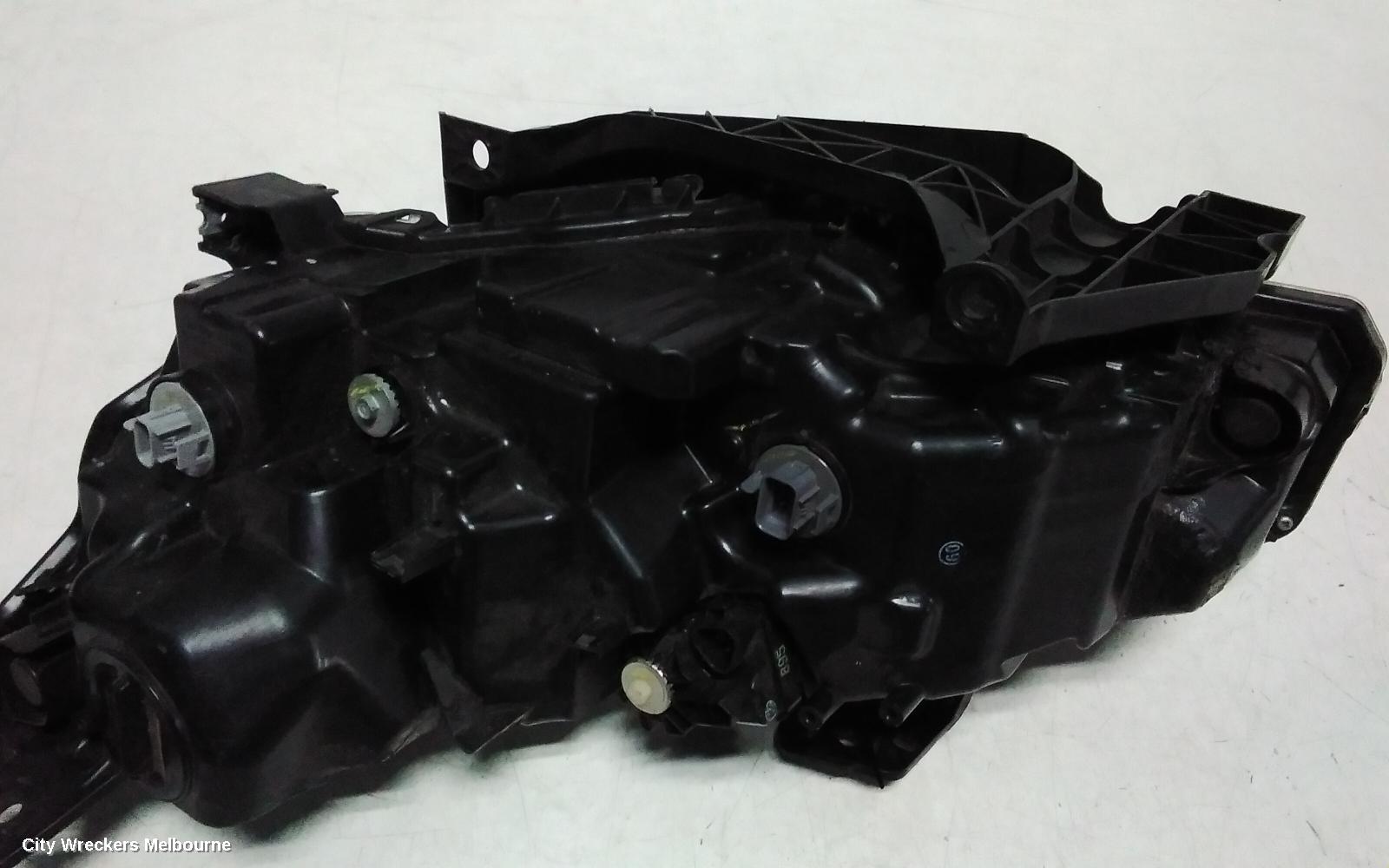 HONDA CIVIC RIGHT HEADLAMP, 10TH GEN, HATCH/SEDAN, LED TYPE, 05/2016 - 08/2021