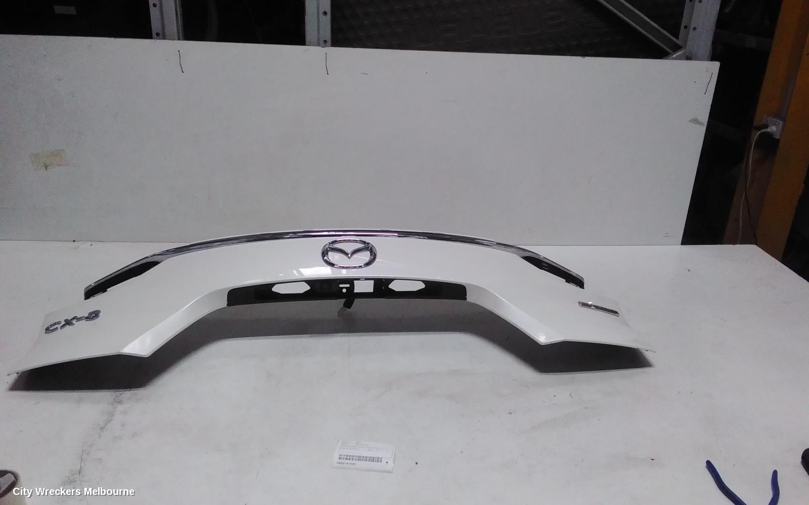 MAZDA CX8 REAR GARNISH, TAILGATE GARNISH (LOWER), NON SMART KEY TYPE, KG, 05/2018 ONWARDS