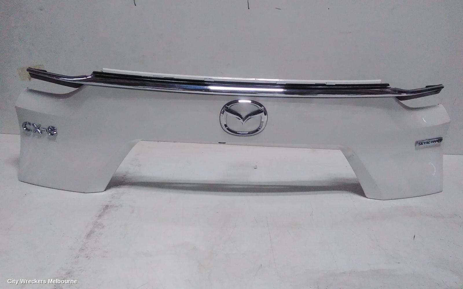 MAZDA CX8 REAR GARNISH, TAILGATE GARNISH (LOWER), NON SMART KEY TYPE, KG, 05/2018 ONWARDS
