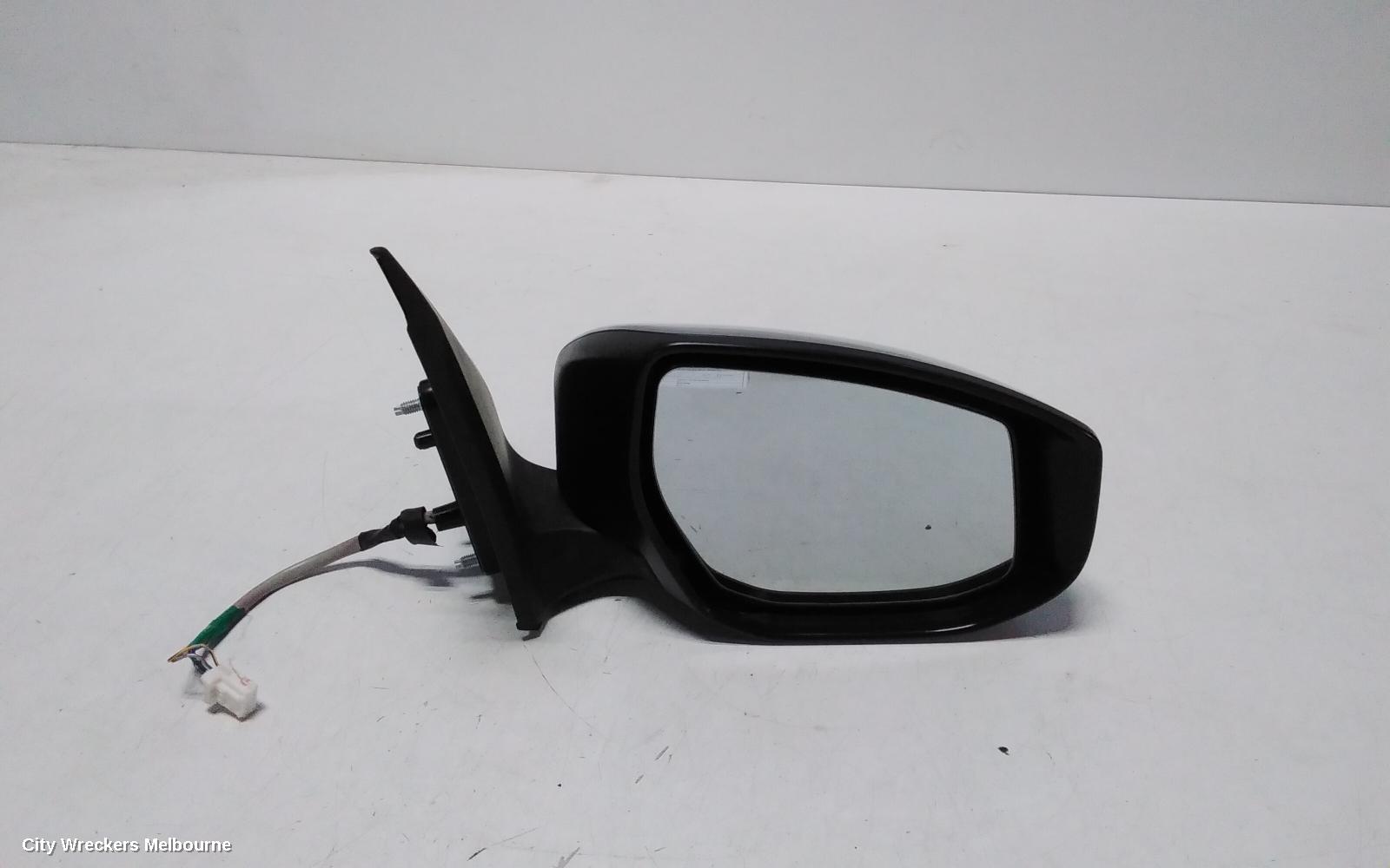NISSAN PULSAR RIGHT DOOR MIRROR, B17, SEDAN, MANUAL FOLD TYPE, 12/2012 - 12/2017