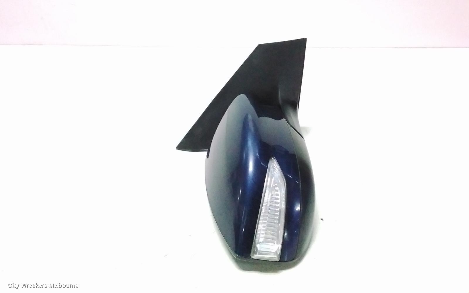 NISSAN PULSAR RIGHT DOOR MIRROR, B17, SEDAN, MANUAL FOLD TYPE, 12/2012 - 12/2017