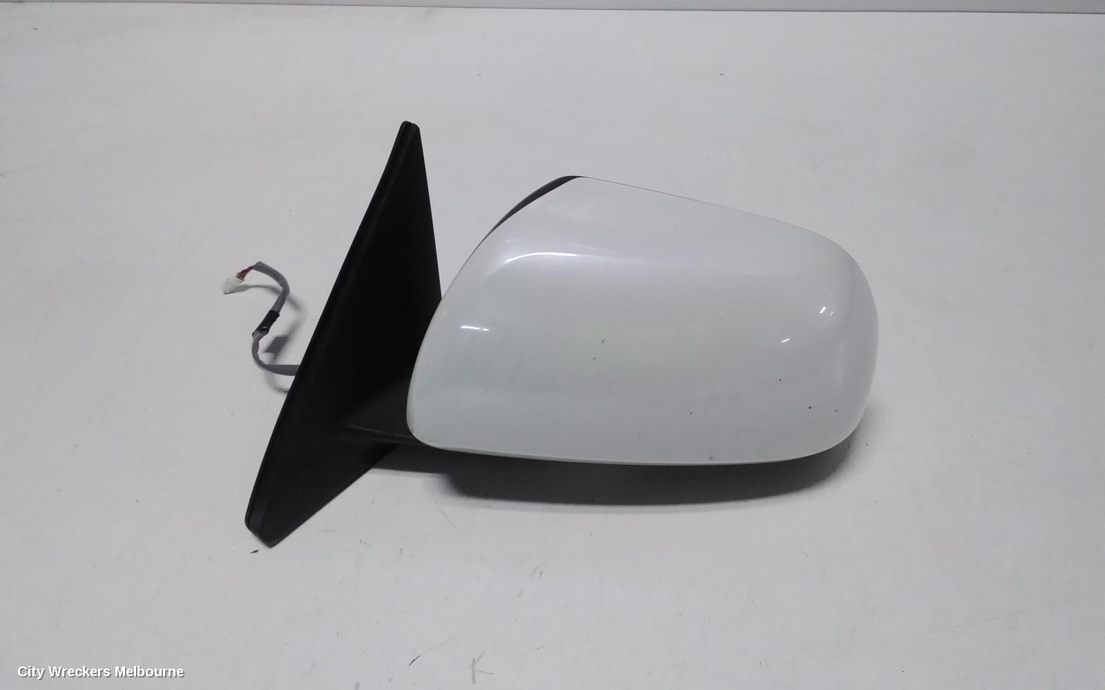 TOYOTA KLUGER LEFT DOOR MIRROR, GSU40-GSU45, 07/2010 - 02/2014