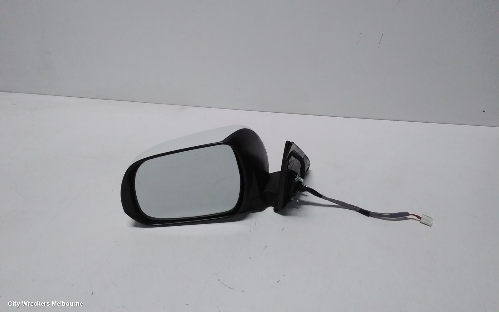 TOYOTA KLUGER LEFT DOOR MIRROR, GSU40-GSU45, 07/2010 - 02/2014