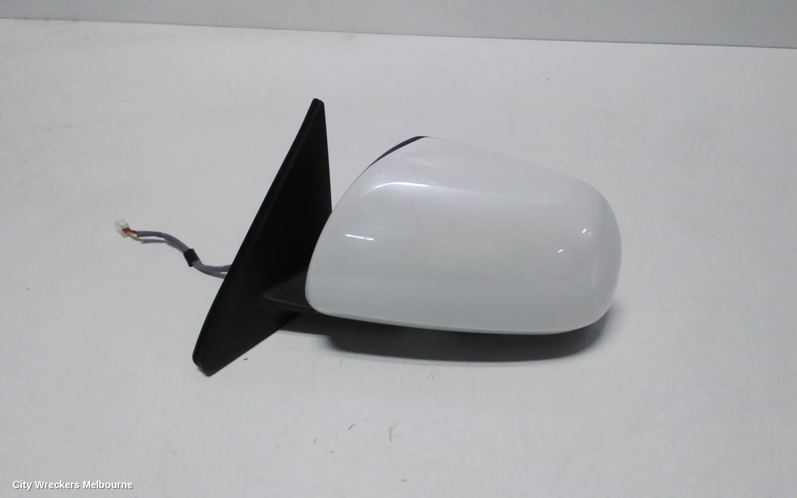 TOYOTA KLUGER LEFT DOOR MIRROR, GSU40-GSU45, 07/2010 - 02/2014