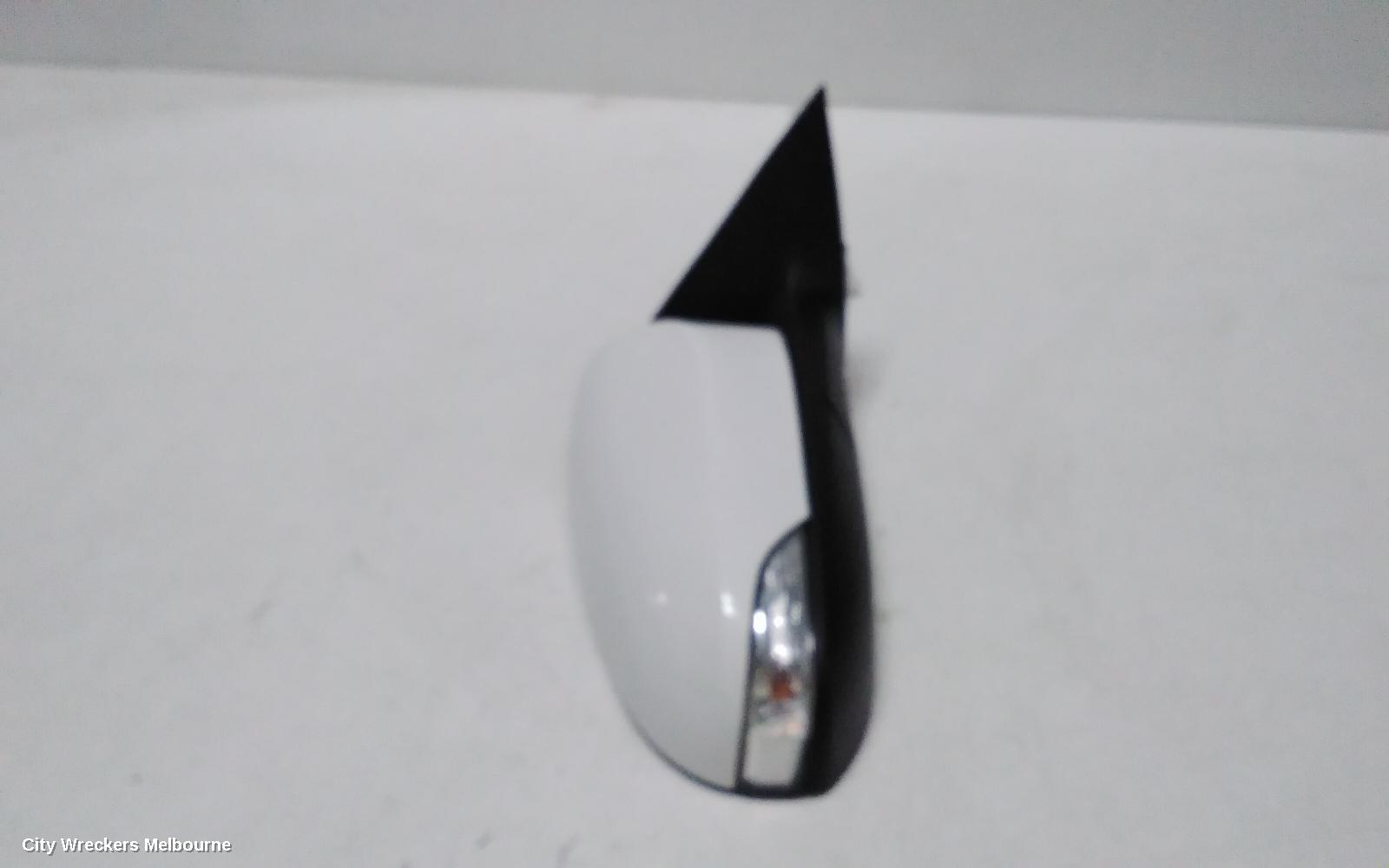 TOYOTA AURION RIGHT DOOR MIRROR, GSV50R, PRODIGY, W/ AUTO DIP, NON BLIND SPOT TYPE, 02/2012 - 04/2015
