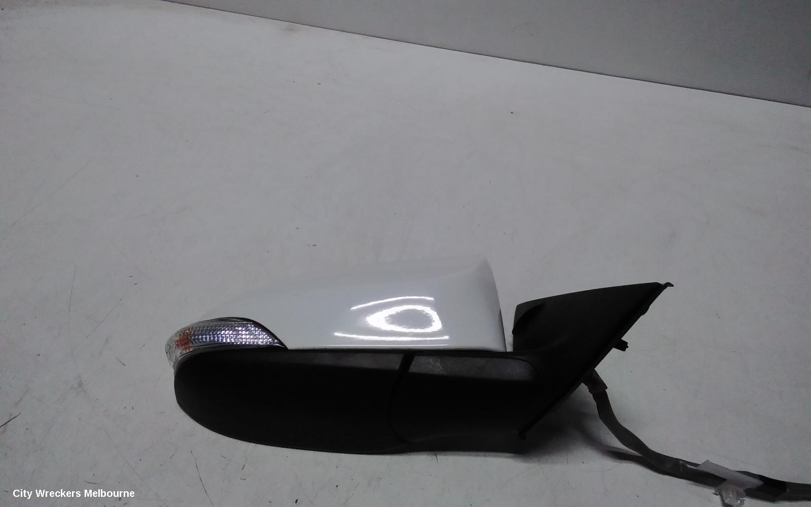 TOYOTA AURION RIGHT DOOR MIRROR, GSV50R, PRODIGY, W/ AUTO DIP, NON BLIND SPOT TYPE, 02/2012 - 04/2015