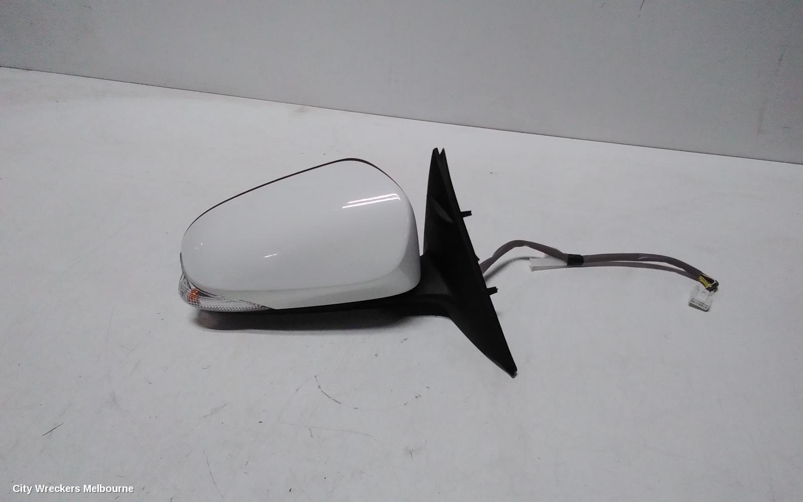 TOYOTA AURION RIGHT DOOR MIRROR, GSV50R, PRODIGY, W/ AUTO DIP, NON BLIND SPOT TYPE, 02/2012 - 04/2015