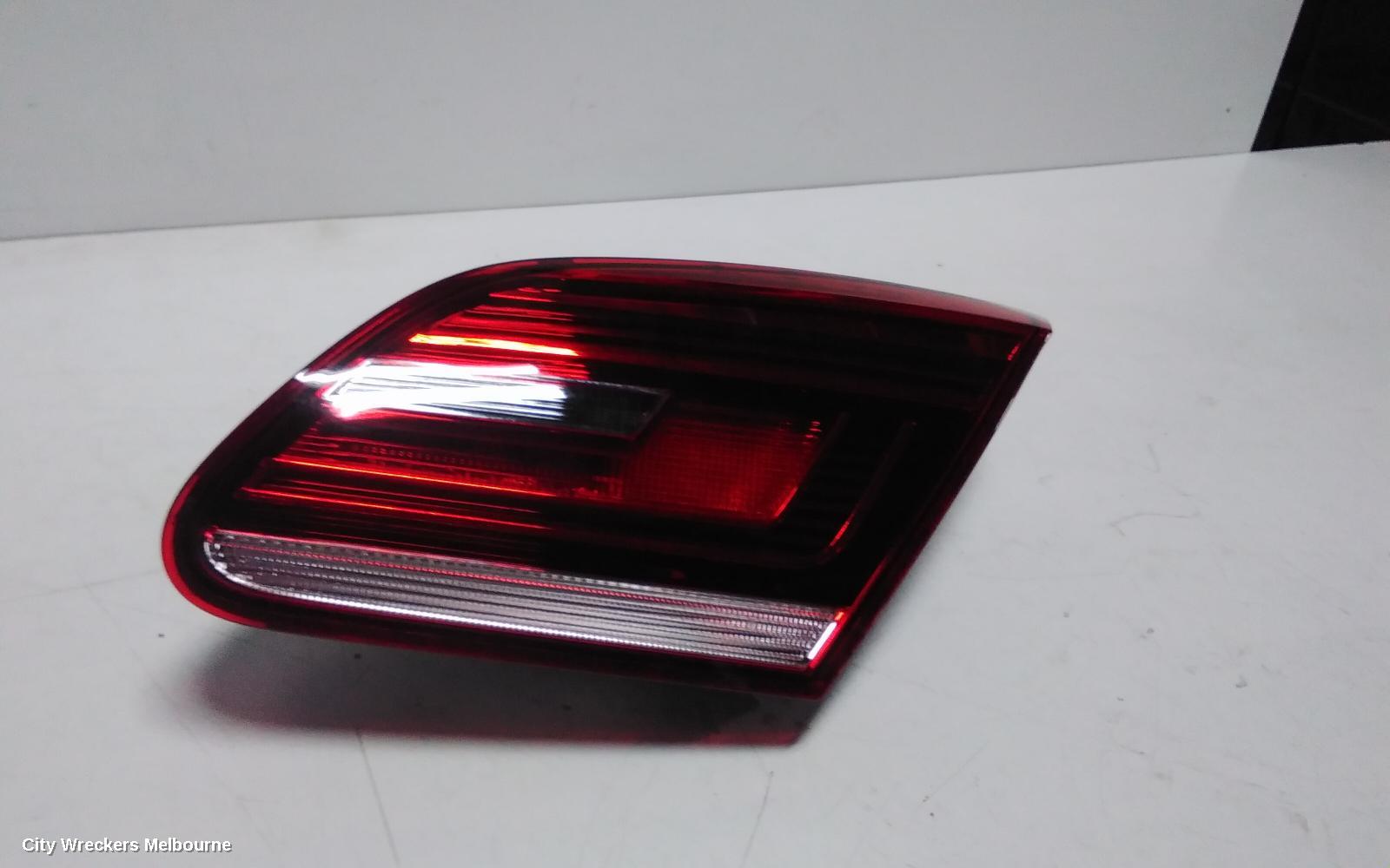 VOLKSWAGEN PASSAT REAR GARNISH, BOOTLID LAMP (RH SIDE), 3CC, SEDAN, 03/2012 - 12/2016