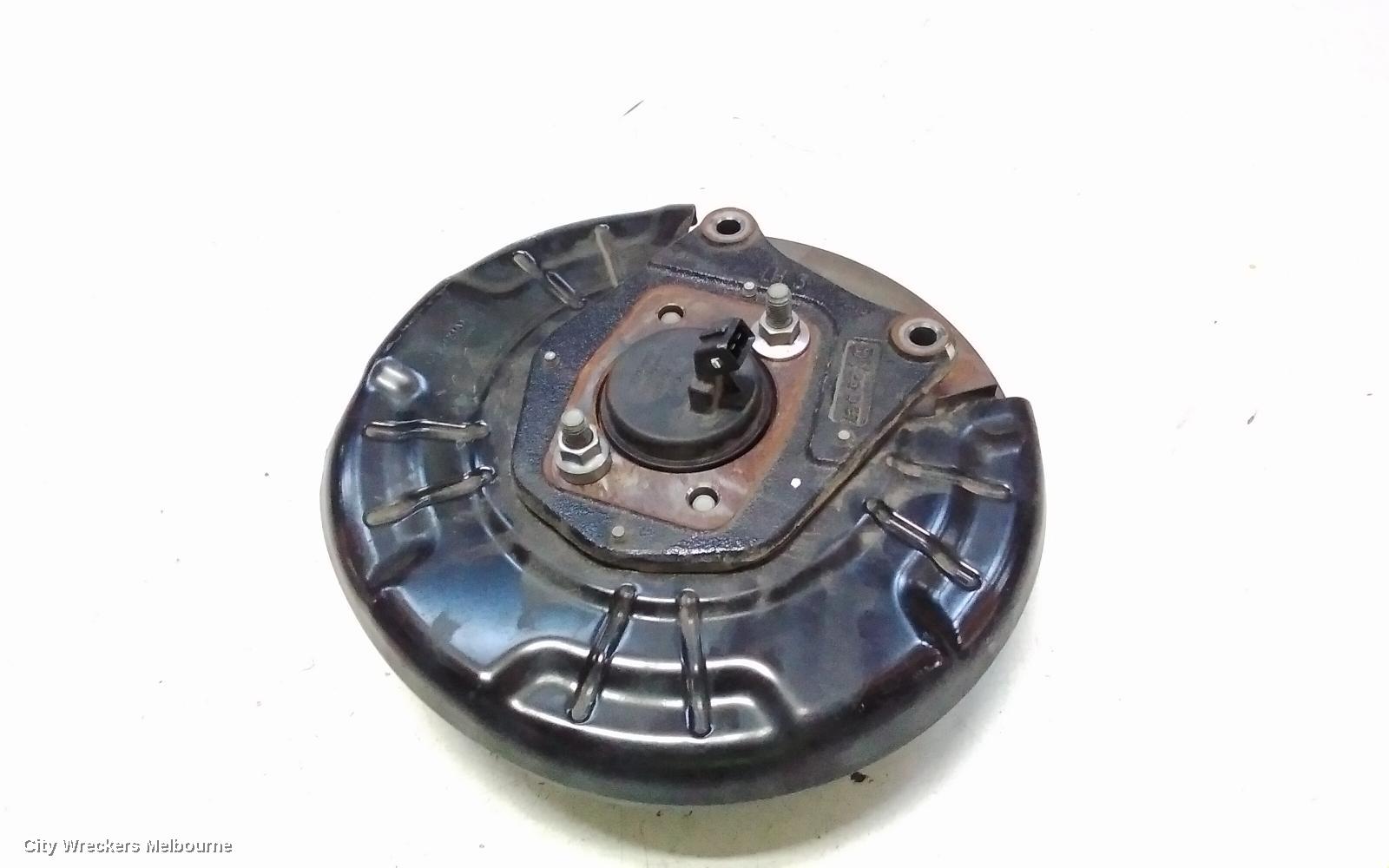 KIA STONIC LEFT REAR HUB ASSEMBLY, YB, 08/2020 ONWARDS