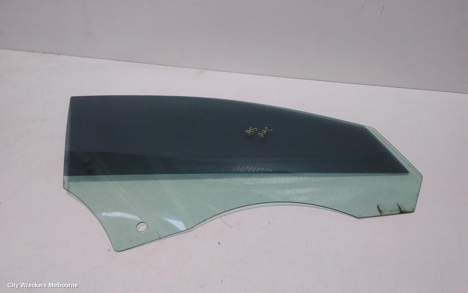 AUDI A5 RIGHT FRONT DOOR WINDOW, HATCHBACK, 8T, 10/2009 - 11/2016