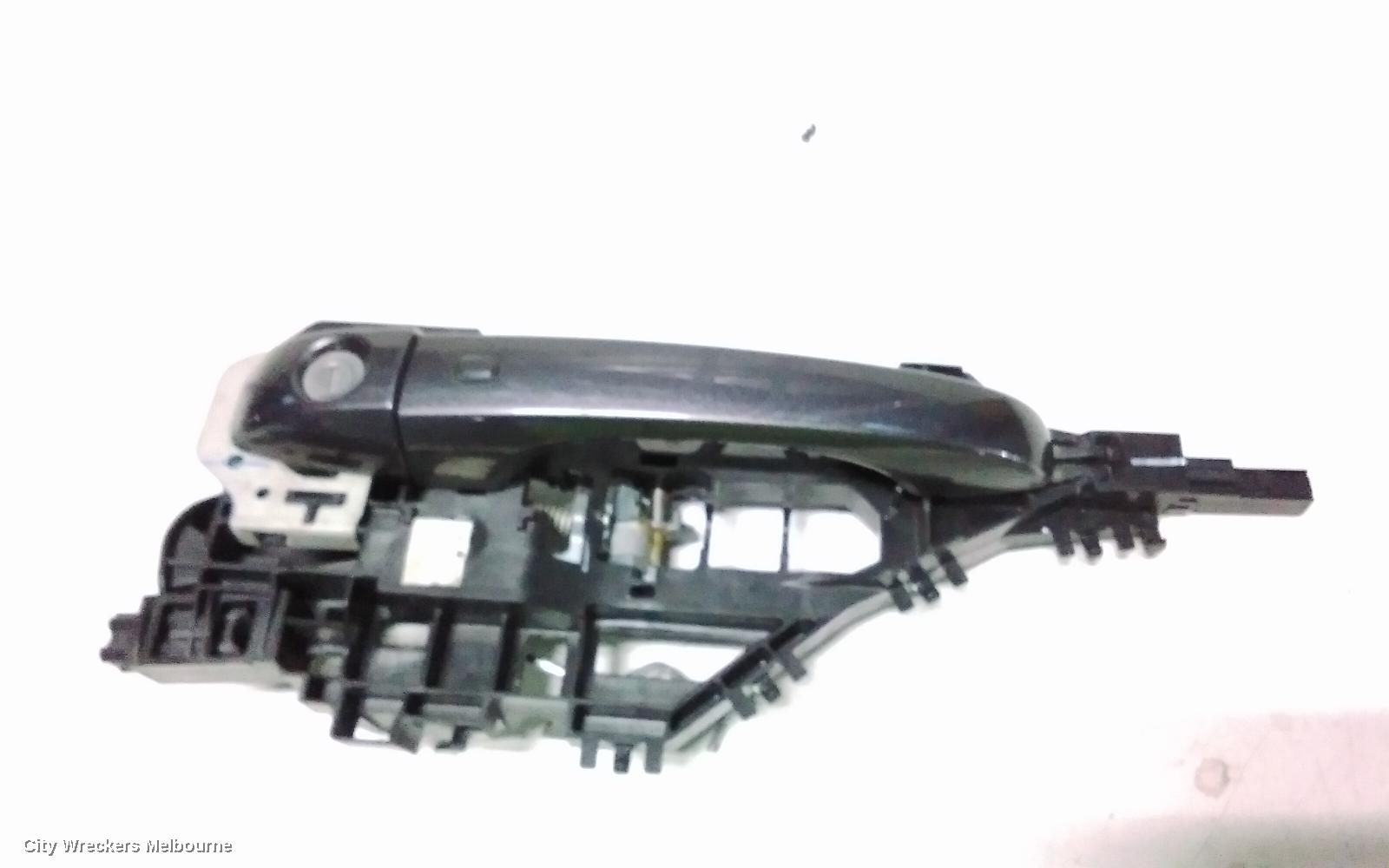 CHRYSLER 300C DOOR HANDLE, OUTER, RH FRONT, LX2, 12/2011 - 12/2014