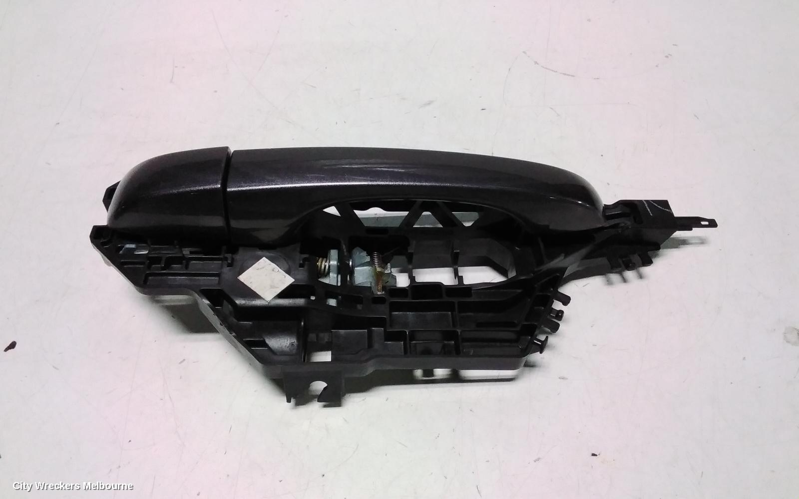 CHRYSLER 300C DOOR HANDLE, OUTER, RH REAR, LX2, 12/2011 - 12/2014