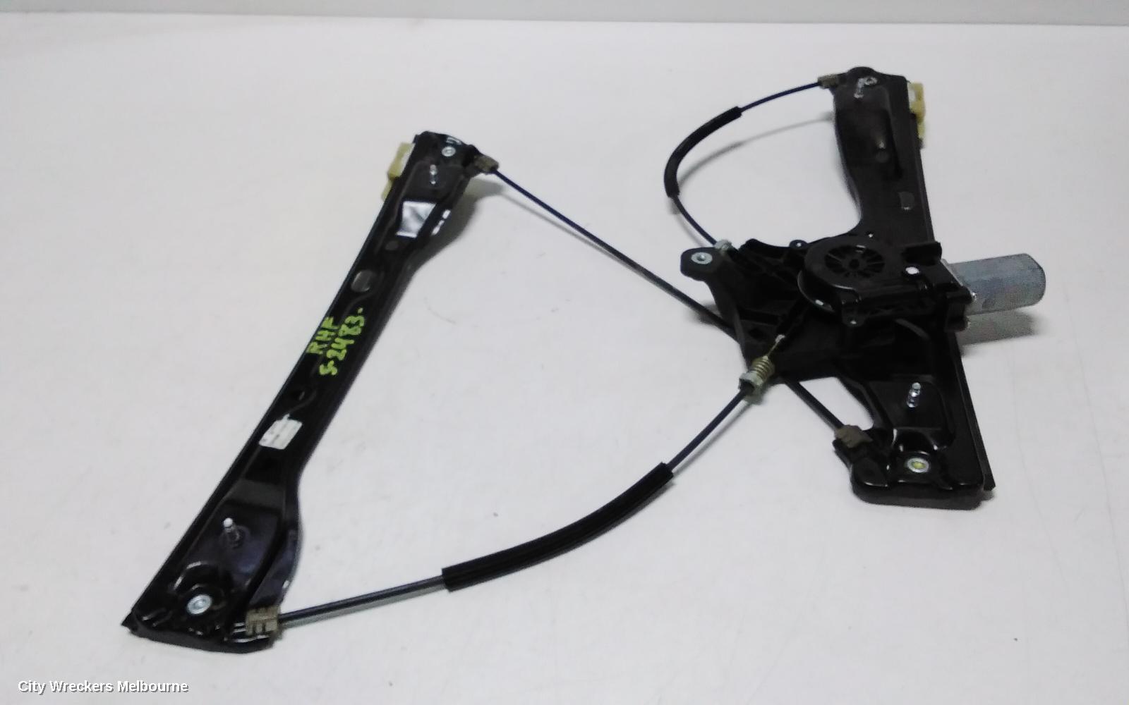 HOLDEN ASTRA RIGHT FRONT WINDOW REG/MOTOR, BK-BL, 09/2016 - 12/2020