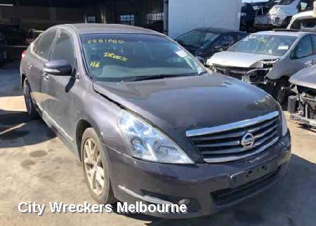 NISSAN MAXIMA LEFT FRONT DOOR, J32, 06/2009 - 09/2014