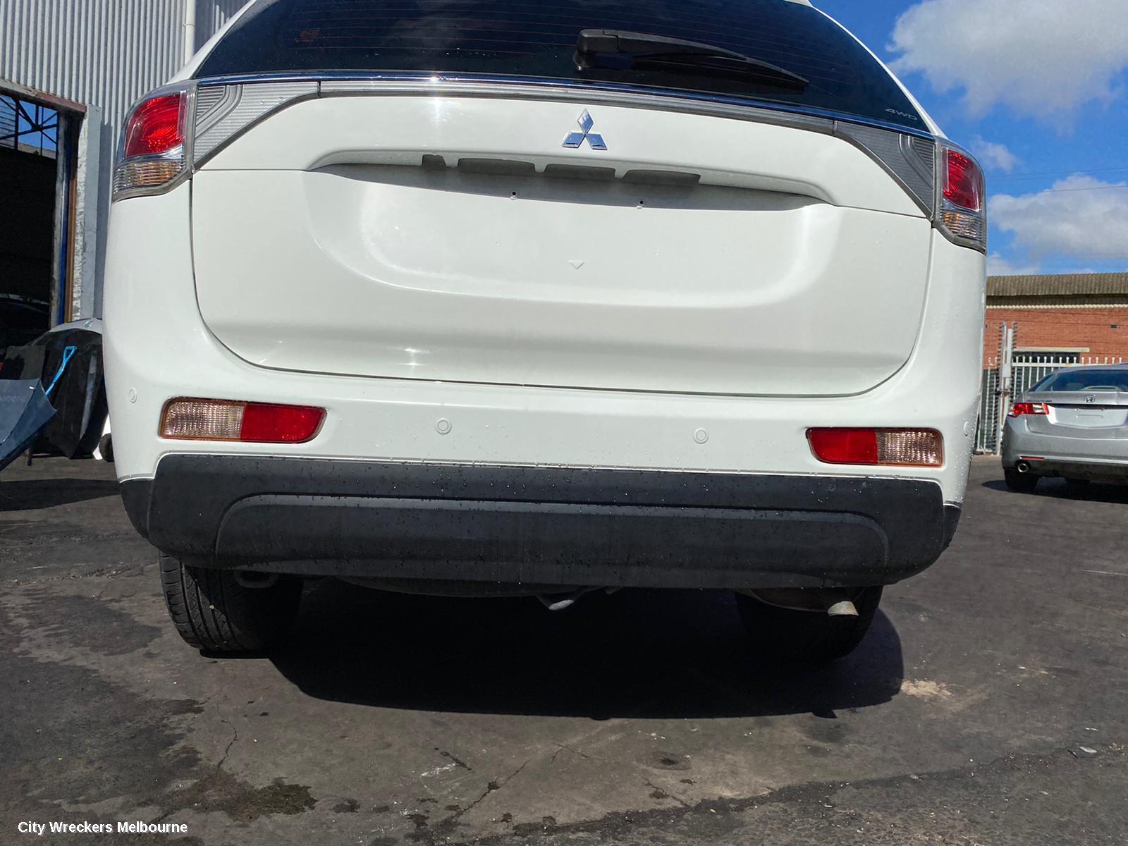 MITSUBISHI OUTLANDER RIGHT FRONT DOOR WINDOW, ZJ-ZL, 10/2012 ONWARDS