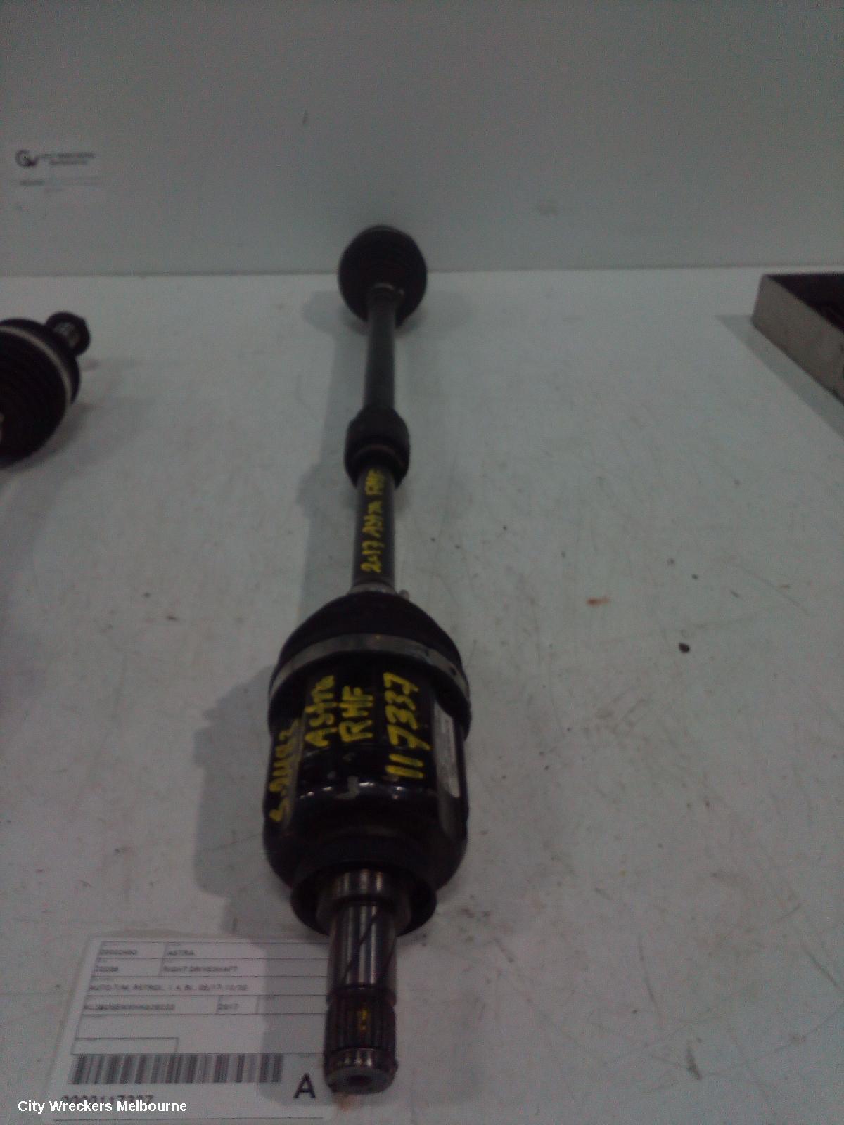 HOLDEN ASTRA RIGHT DRIVESHAFT, AUTO T/M, PETROL, 1.4, BL, 05/2017 - 12/2020
