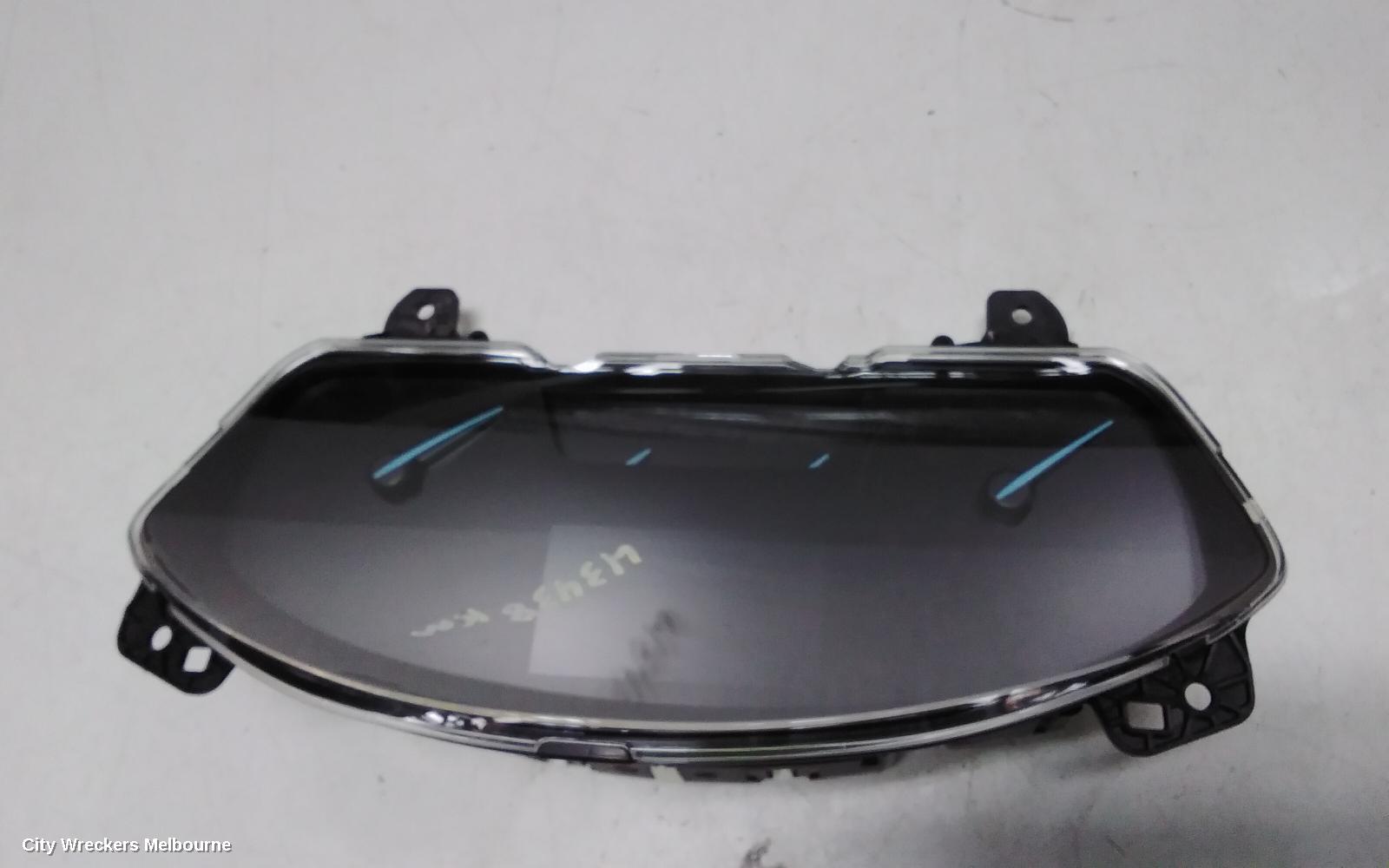 FORD FOCUS INSTRUMENT CLUSTER, AUTO T/M, PETROL, SA, 10/2018 ONWARDS