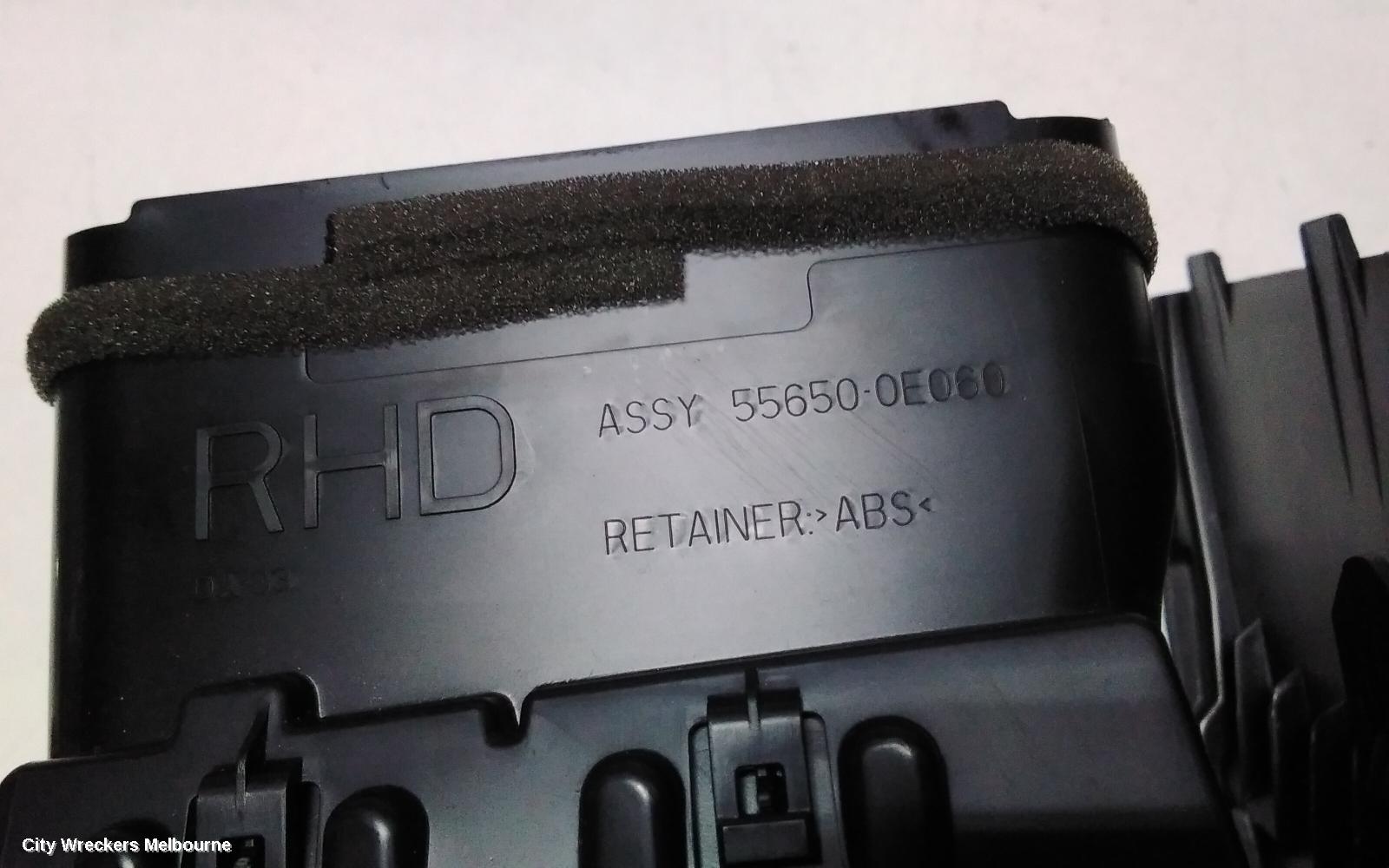 TOYOTA KLUGER, XU50 SERIES, 03/2014 - 02/2021, RHS DASH AIR VENT ~ 55650-0E060: 117386