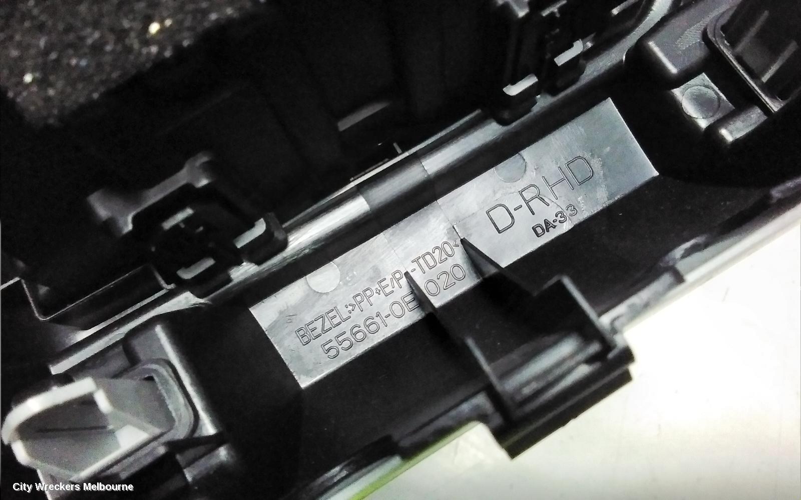 TOYOTA KLUGER, XU50 SERIES, 03/2014 - 02/2021, RHS DASH AIR VENT ~ 55650-0E060: 117386