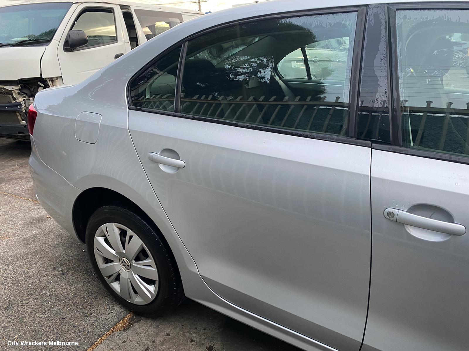 VOLKSWAGEN JETTA RIGHT REAR DOOR, 1B, 02/2011 - 12/2017