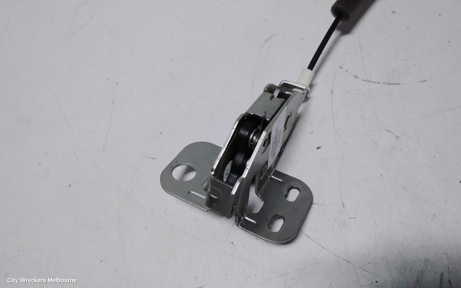 LDV DELIVER 9 DOOR/BOOT/GATE LOCK, LEFT BARN DOOR LOCK, LOWER, 07/2020 ONWARDS
