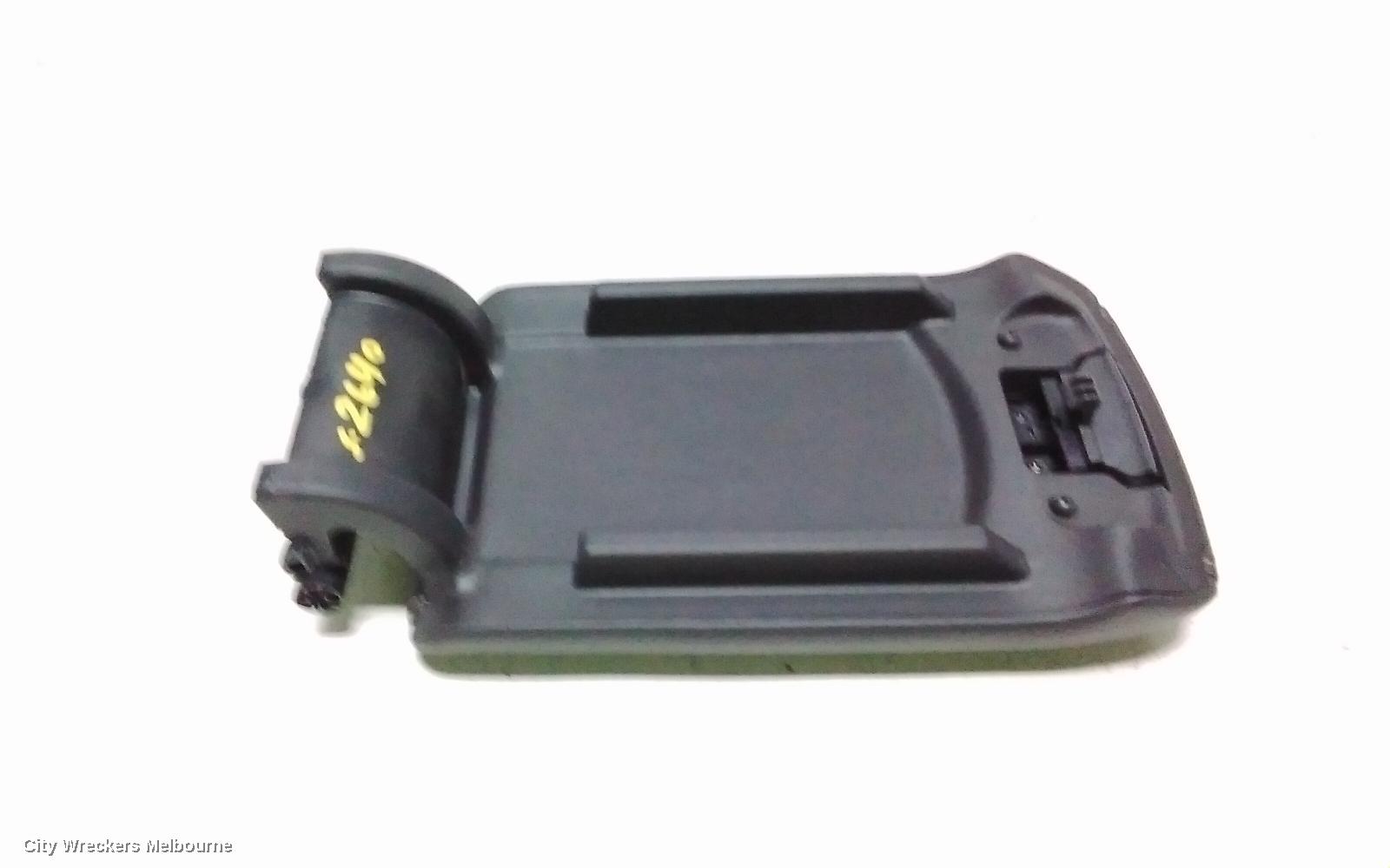 HOLDEN ACADIA CONSOLE, AC, CONSOLE LID ONLY, 08/2018 - 12/2020