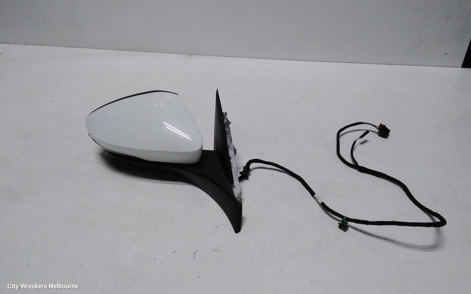VOLKSWAGEN T-ROC RIGHT DOOR MIRROR, A1, POWER FOLD & HEATED TYPE, W/ BLIND SPOT TYPE, COLOUR CODED, 03/2020 - 07/2022