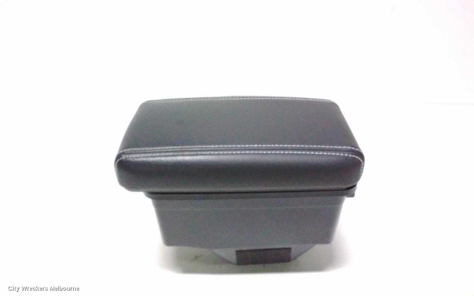 MG ZS CONSOLE, AZS1, W/ LID TYPE, 09/2017 ONWARDS