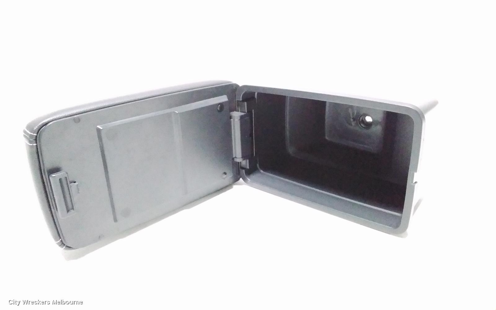MG ZS CONSOLE, AZS1, W/ LID TYPE, 09/2017 ONWARDS