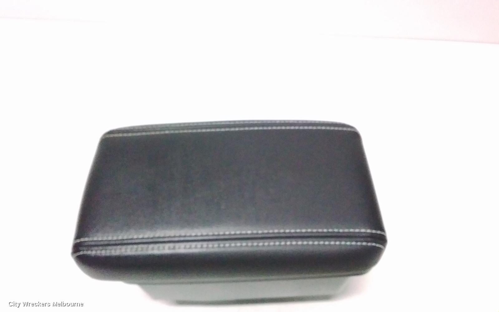 MG ZS CONSOLE, AZS1, W/ LID TYPE, 09/2017 ONWARDS